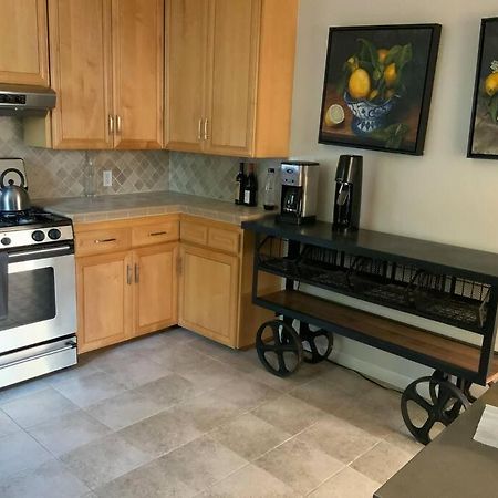 House, Walking Distance From Universal Studios Лос Анджелис Екстериор снимка