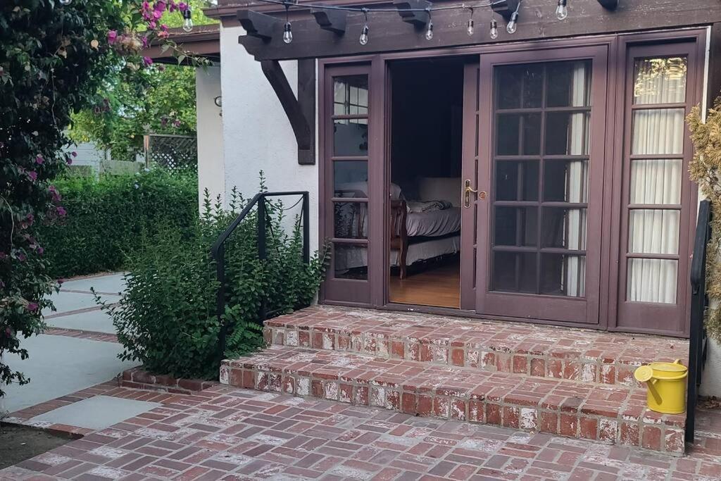 House, Walking Distance From Universal Studios Лос Анджелис Екстериор снимка