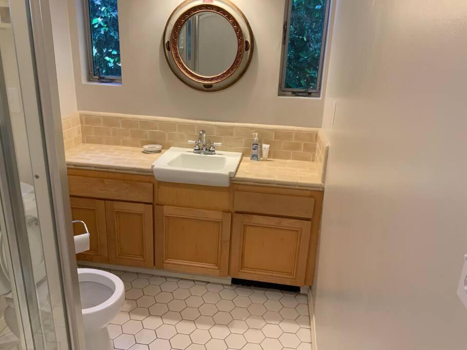 House, Walking Distance From Universal Studios Лос Анджелис Екстериор снимка