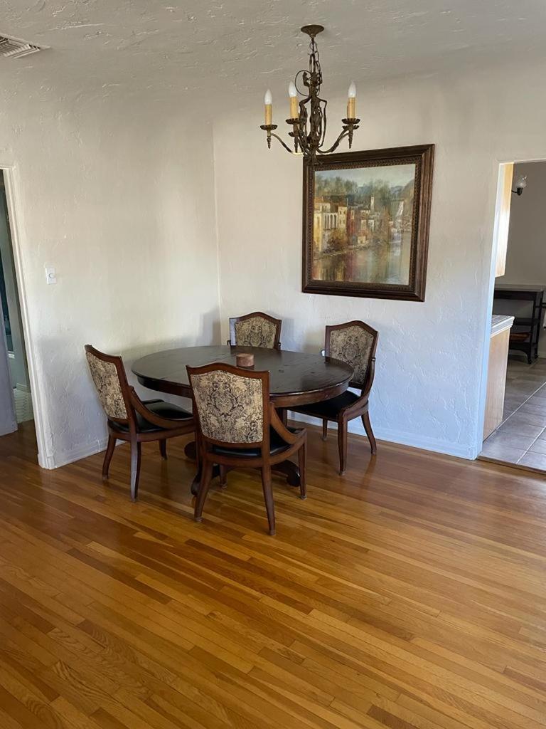 House, Walking Distance From Universal Studios Лос Анджелис Екстериор снимка